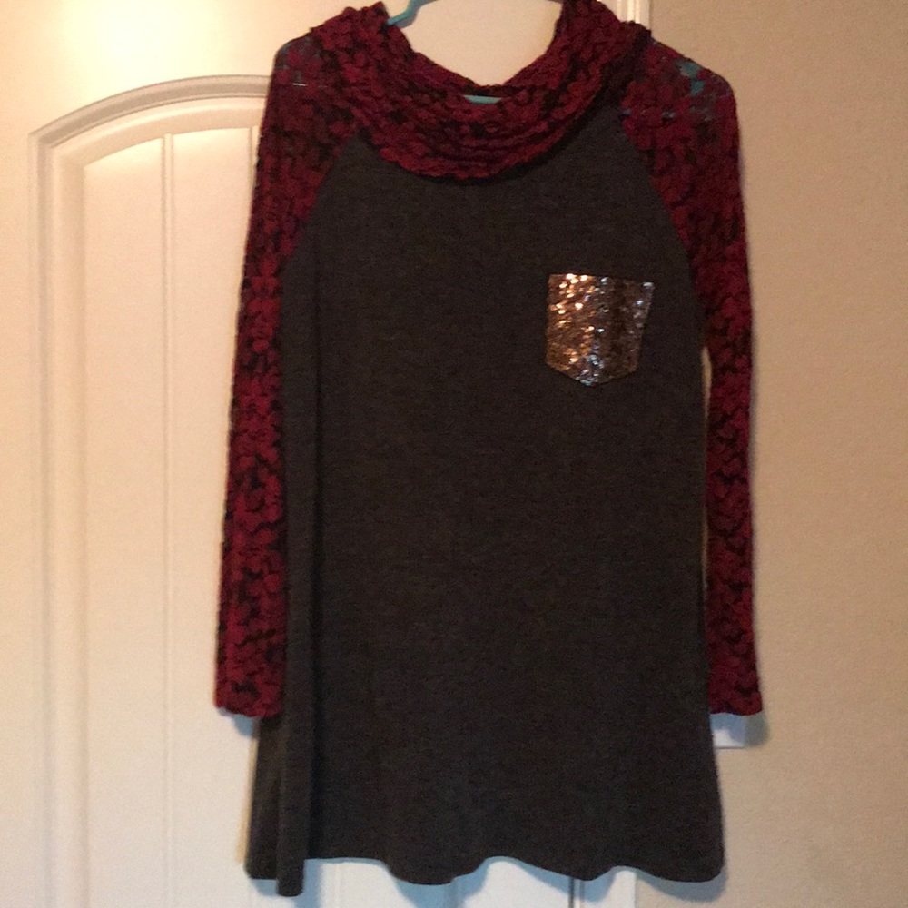 LILYPADLace sleeve top